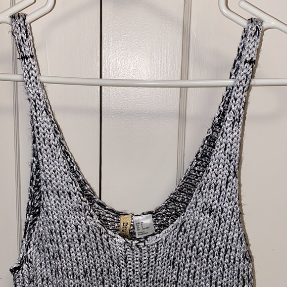 Divided by H&M Medium Silver Sleeveless Scoop Neck Ribbed Knit Dress - Picture 4 of 10